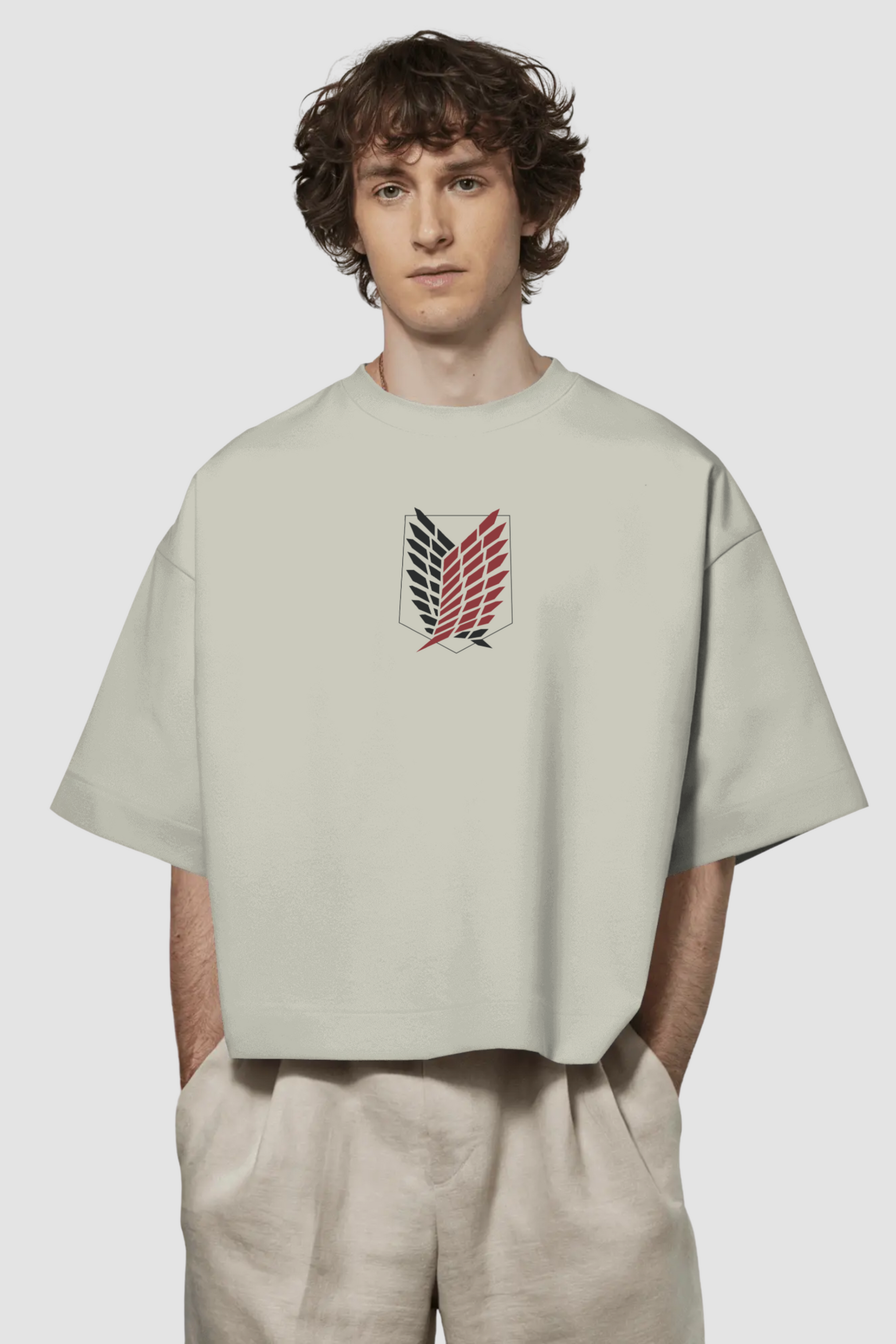 ATTACK ON TITAN - OVERSIZED T-SHIRT Off White